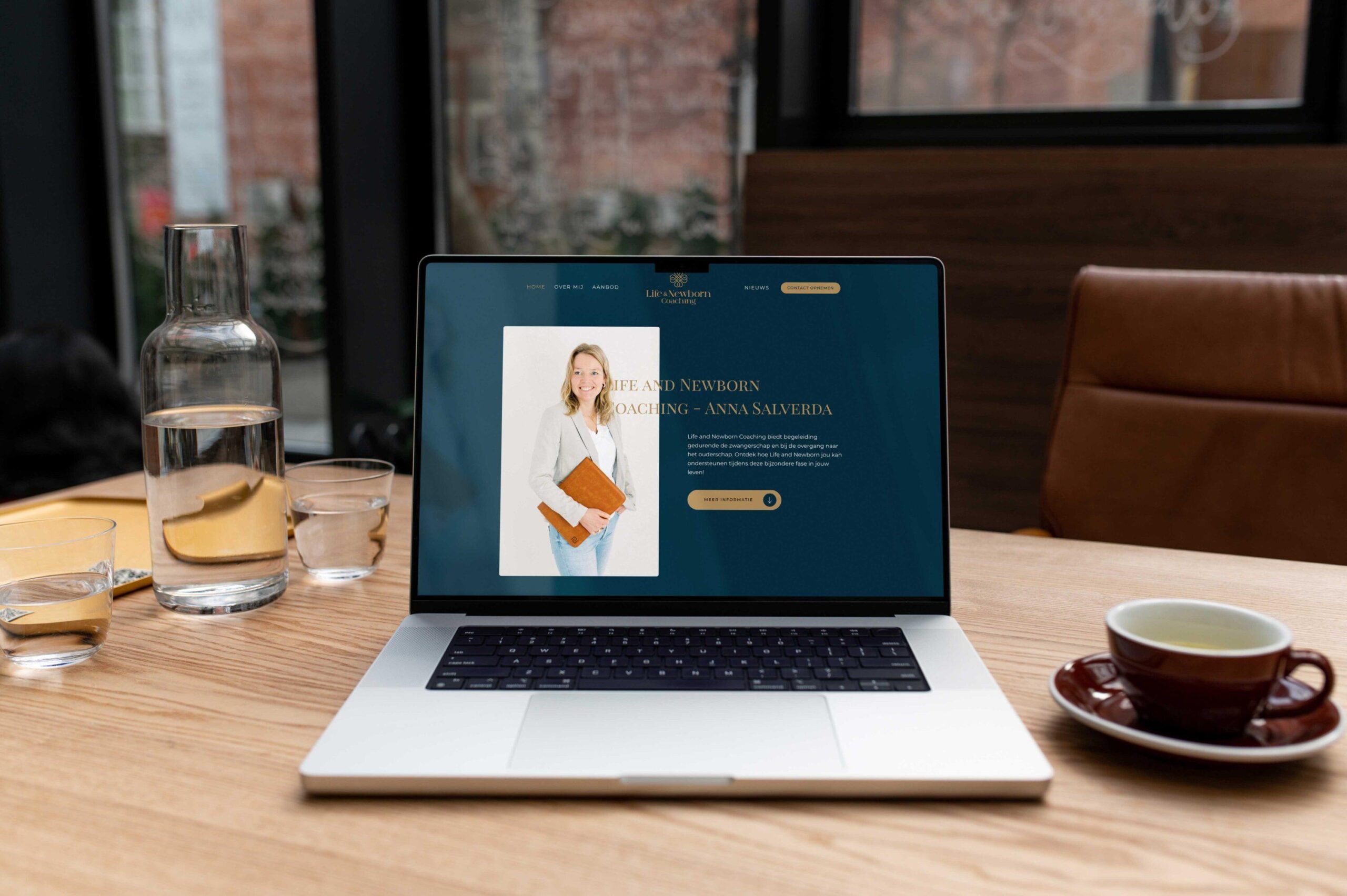 Life & Newborn coaching Eindhoven – Logo, Huisstijl & Website ontwikkeling door Blok56